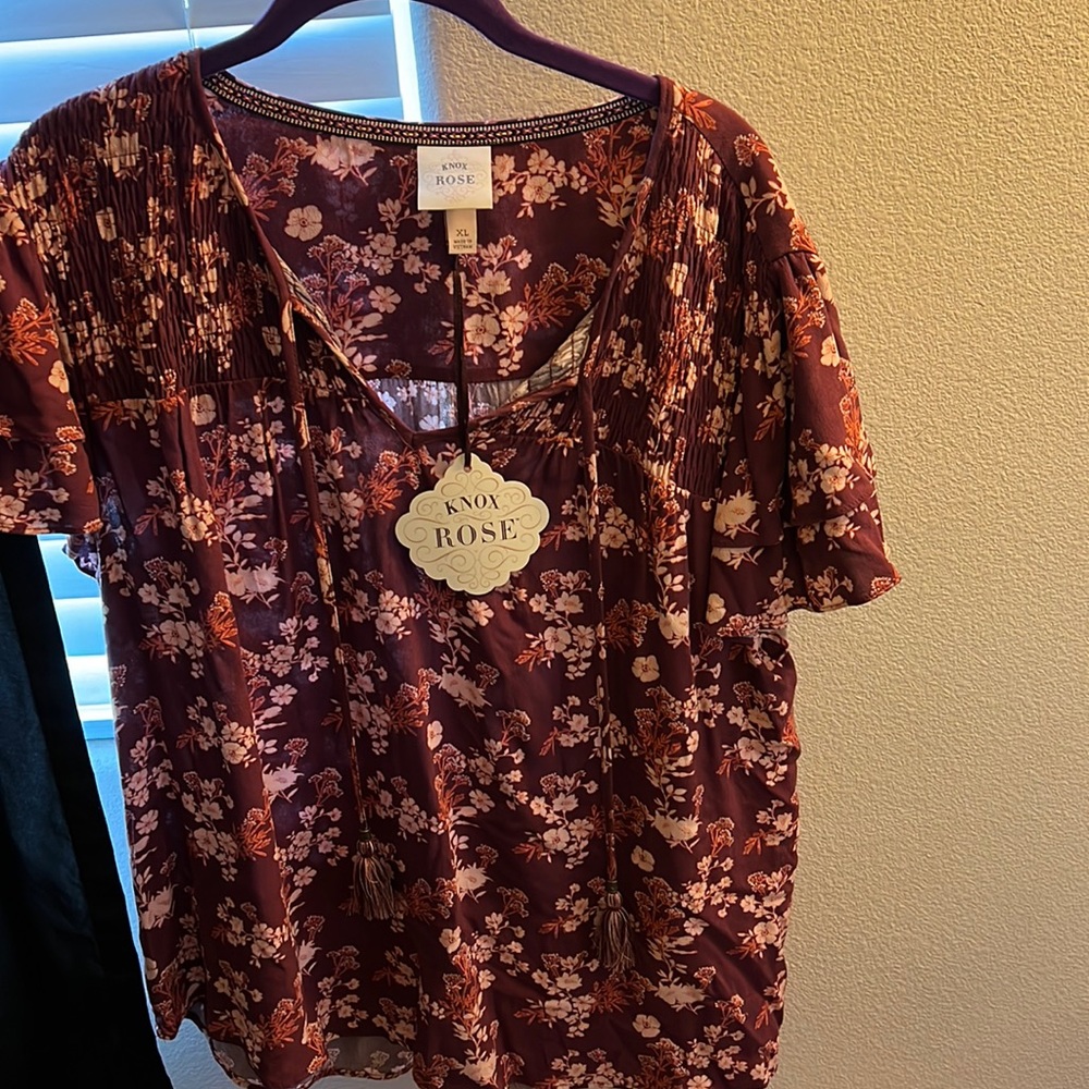 Knox Rose top